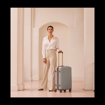 Obrazek Plastový kufr SUITSUIT® Fab Seventies Limestone M - šedá - 60 L