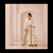 Obrazek Sada cestovních kufrů SUITSUIT® Fab Seventies Antique White - bílá